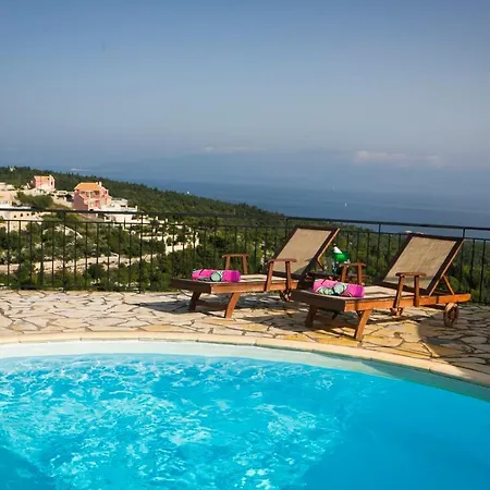 Sleeps 4 Pool Wifi Вилла Katsarata
